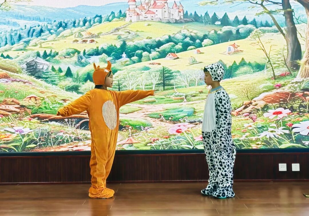 駐馬店市第六小學(xué)開展紅帆映經(jīng)典 課本“劇”精彩--課本劇展演