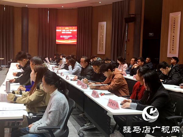 平輿縣召開(kāi)社科工作者座談會(huì) 凝聚文明實(shí)踐奮進(jìn)力量