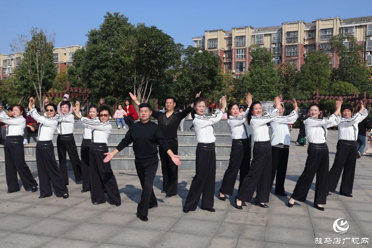正陽縣賀“重陽”銀齡行動(dòng)體育健身主題活動(dòng)舉行