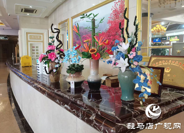 非遺鉤編“入住”四星酒店 傳統(tǒng)手工藝煥發(fā)新生機??