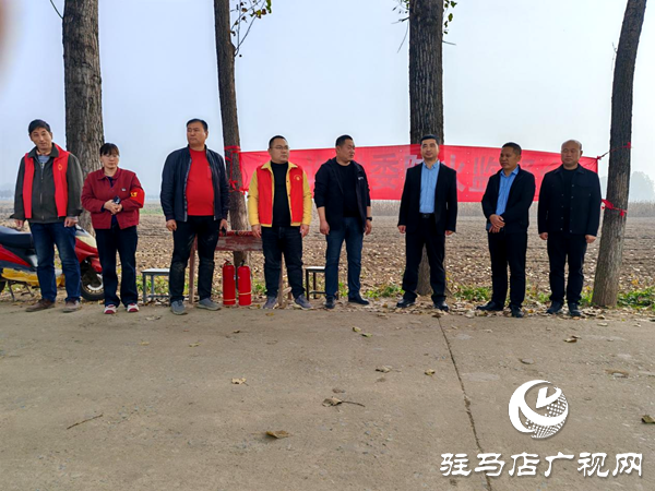 平輿縣李屯鎮(zhèn)：深入秸稈禁燒一線 筑牢生態(tài)安全防線