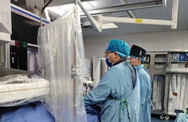 介入血管外科微創(chuàng)介入打通生命通道，七旬老人告別腿痛重獲行走自由