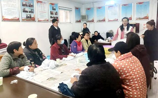 非遺煥新 “冬染·圍巾”手作活動解鎖冬日浪漫