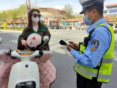 未正確佩戴頭盔，出了事故是否擔(dān)責(zé)？