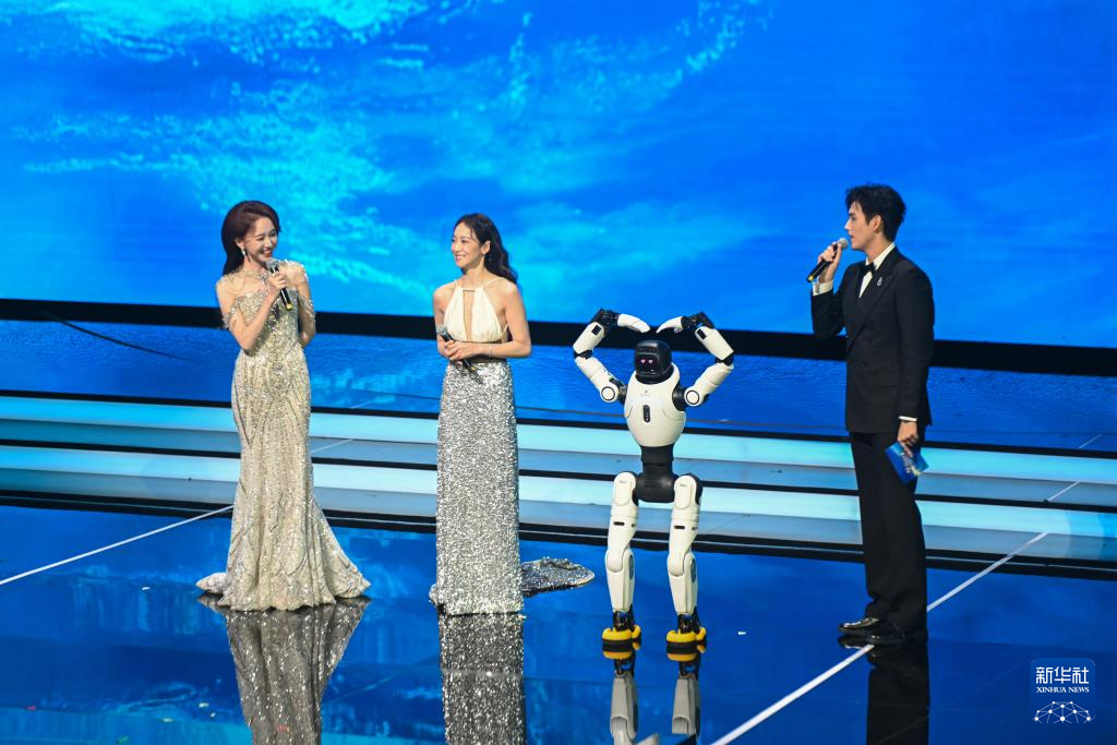 2025年中國(guó)金雞百花電影節(jié)開幕