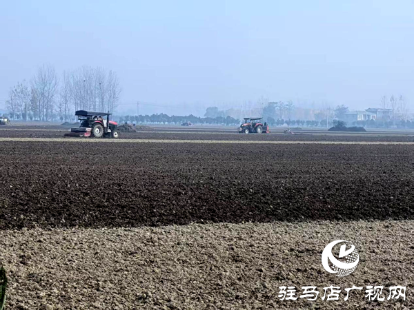 平輿縣射橋鎮(zhèn)：深耕細(xì)作搶農(nóng)時(shí)、全面推進(jìn)旋地播種工作