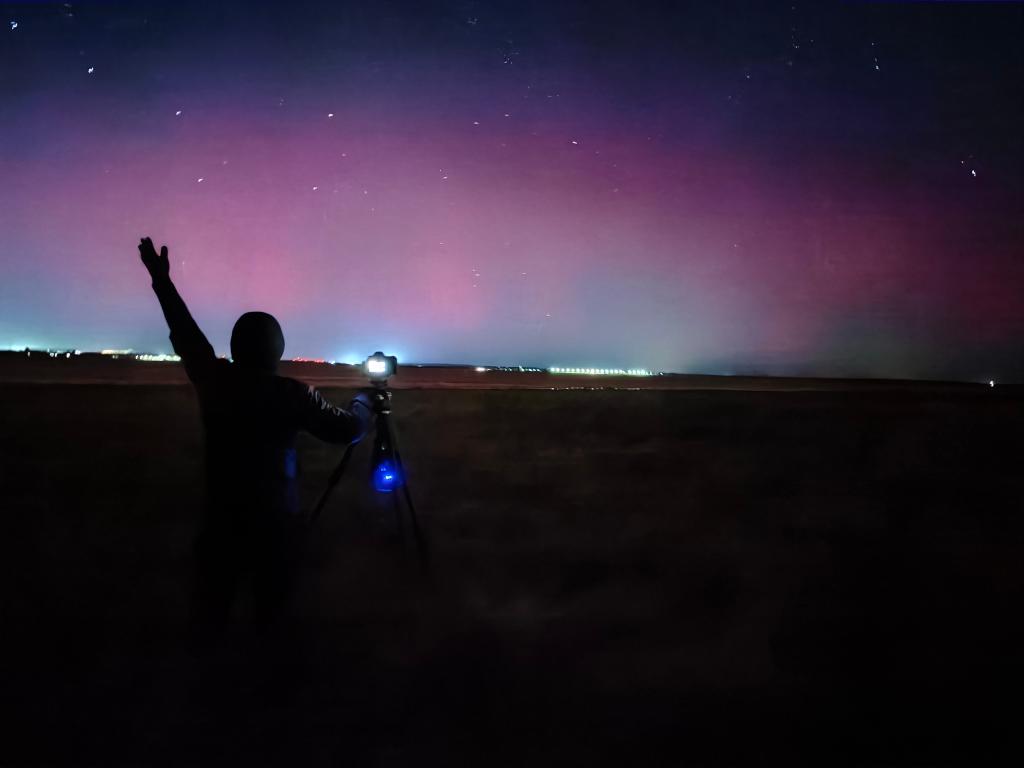 一大波美圖來(lái)了，他們?cè)谖覈?guó)北方多地拍到了極光！