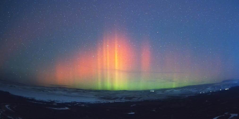 一大波美圖來(lái)了，他們?cè)谖覈?guó)北方多地拍到了極光！