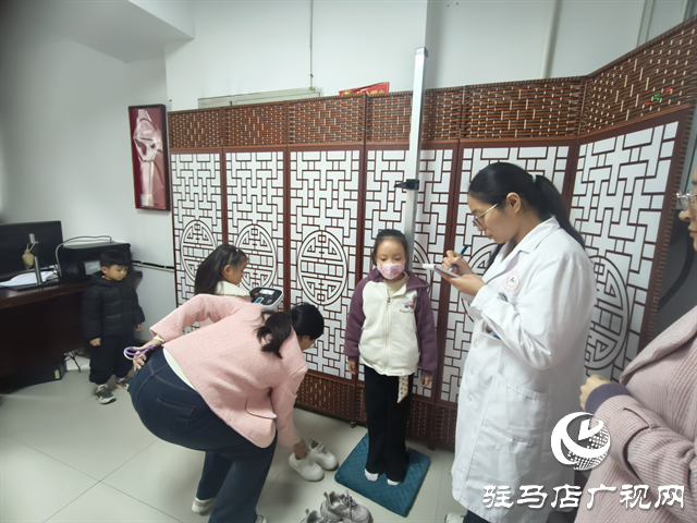  駐馬店爾康中醫(yī)院開展兒童青少年生長發(fā)育公益義診活動