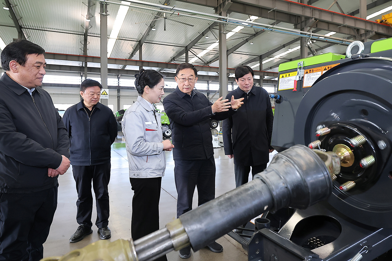 劉寧到新鄉(xiāng)市獲嘉縣紅旗區(qū)調(diào)研時強(qiáng)調(diào)：落實(shí)落細(xì)黨的二十屆四中全會精神 發(fā)揮優(yōu)勢把農(nóng)業(yè)建成現(xiàn)代化大產(chǎn)業(yè)