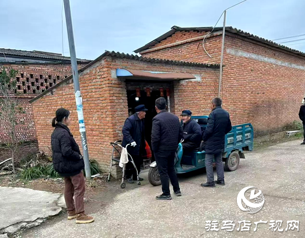 平輿縣射橋鎮(zhèn)：走村入戶宣傳醫(yī)保政策  貼心服務保障群眾健康