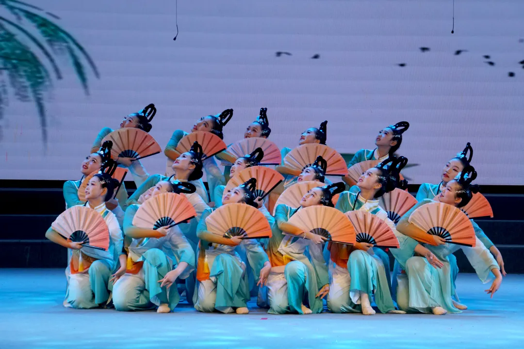 馬踏新春?星耀天中一一駐馬店市第八屆少兒春節(jié)文藝晚會開啟招募