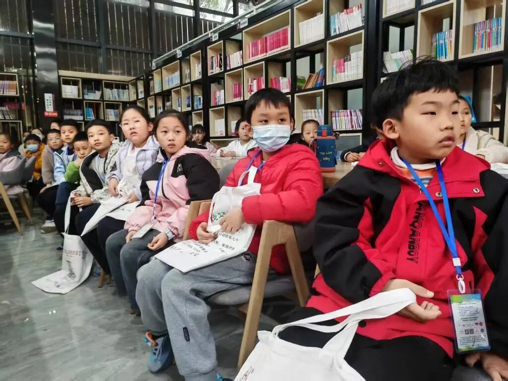 穿“梭”時(shí)光 “布”里生花