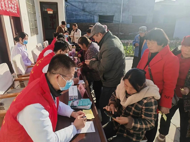 駐馬店市中醫(yī)院開展情系鄉(xiāng)親健康義診活動