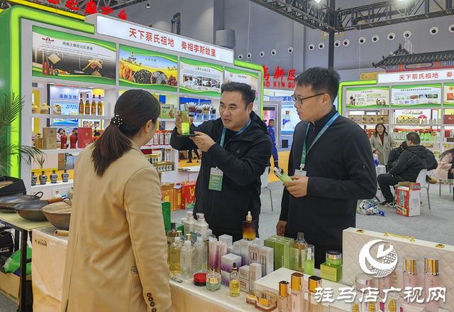 “農(nóng)加會”現(xiàn)場直擊：晨鐘生物“科技絲瓜”引領(lǐng)綠色健康新時尚