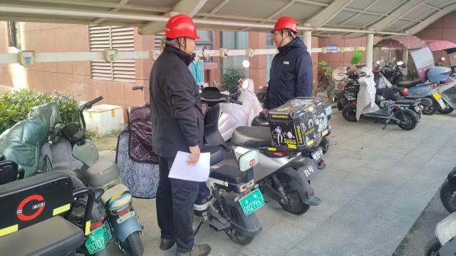 國網泌陽縣供電公司:排查高層小區(qū)隱患 筑牢冬季用電“防火墻”