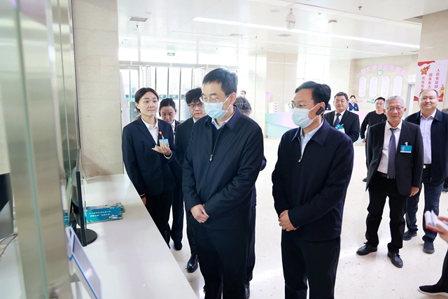 心系醫(yī)保民生 督導(dǎo)便民實(shí)效&mdash;&mdash;市政協(xié)觀摩團(tuán)一行蒞臨駐馬店市中心醫(yī)院調(diào)研指導(dǎo)