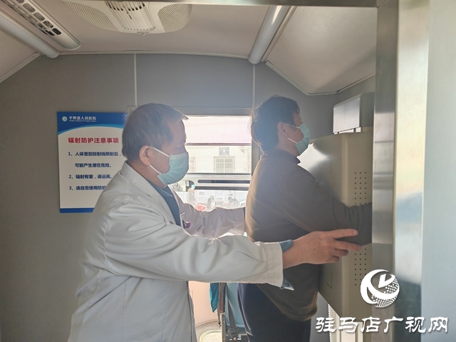 平輿縣人民醫(yī)院專家團(tuán)赴萬金店鎮(zhèn)土店村開展義診活動