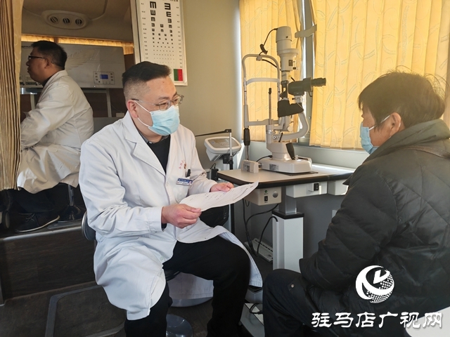 平輿縣人民醫(yī)院專家團(tuán)赴萬金店鎮(zhèn)土店村開展義診活動
