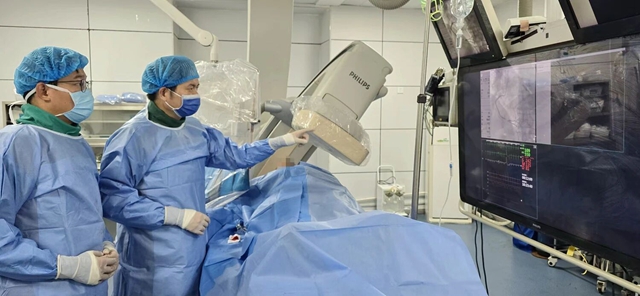 “金剛鉆”擊碎血管“頑石”，八旬老人重獲“心”生