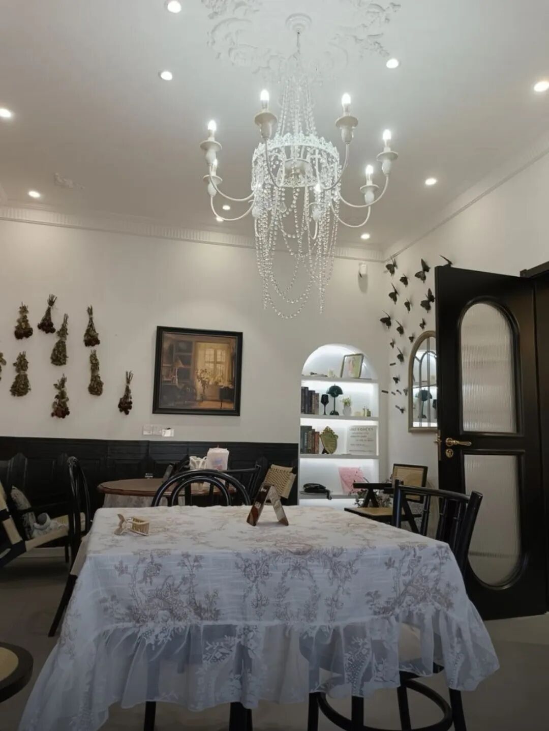 降溫了，躲進(jìn)這幾家神仙咖啡館，好看好拍還好玩！