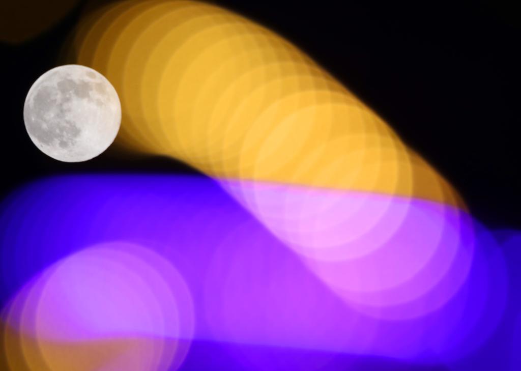  “超級(jí)月亮”即將登場(chǎng)，等你來(lái)賞！