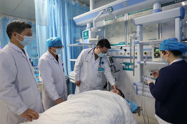 多學(xué)科協(xié)同礪精兵，胸痛急救再提速——駐馬店市中心醫(yī)院胸痛中心成功開展ECMO+IABP聯(lián)合救治實戰(zhàn)演練