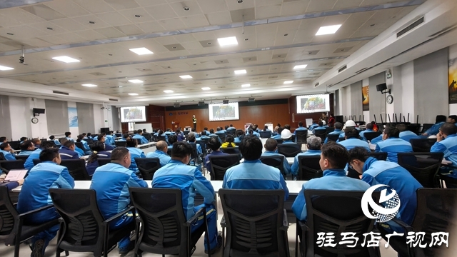 駐馬店高新區(qū)交警走進(jìn)駿化集團(tuán)開展交通安全宣講暨救助基金政策解讀