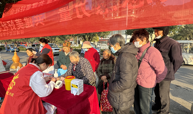 志愿同行·醫(yī)暖天中！駐馬店市第二中醫(yī)院以中醫(yī)力量護航百姓健康