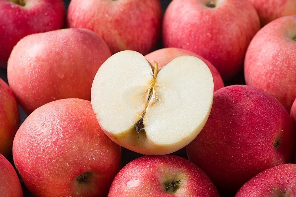 這些常見水果不僅能補(bǔ)充營(yíng)養(yǎng) 還可以幫助控制血壓水平