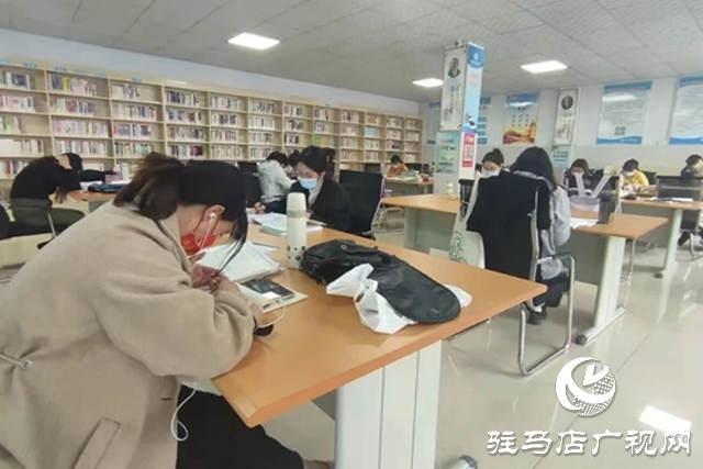 駐馬店:冬日書香暖人心