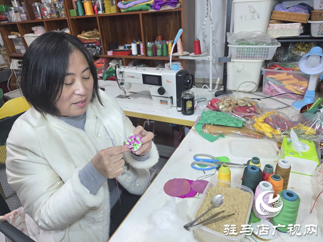 一縷藥香傳非遺 巧手匠心“囊”括現(xiàn)代生活