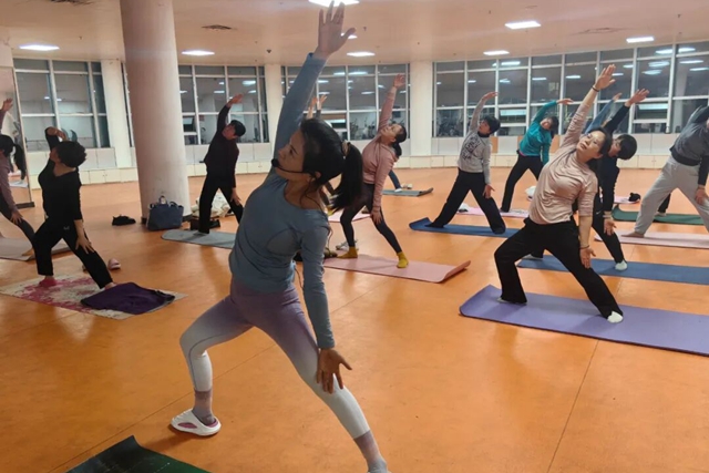 “天中智慧夜校”公益培訓(xùn)結(jié)課 夜間藝術(shù)課堂點亮市民文化生活