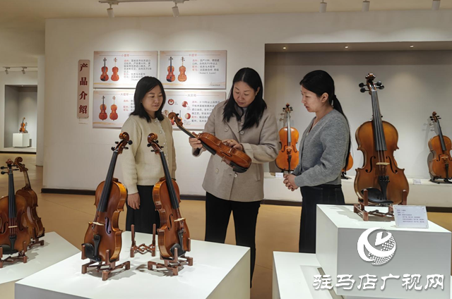 郭新社：從打工妹到領(lǐng)雁人 琴弦撥動(dòng)家鄉(xiāng)&ldquo;致富曲&rdquo;???????