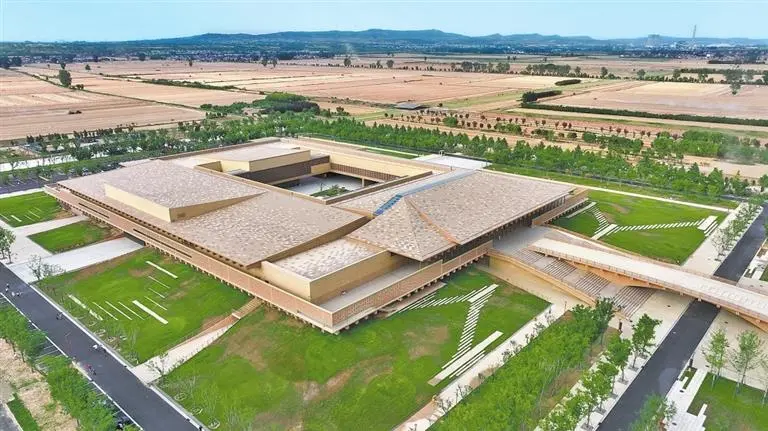 文博日歷丨古人的熨斗上有個會打招呼的瑞獸