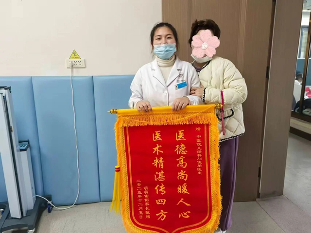 兩年康復路，龍鳳胎萌寶重獲“金嗓子”