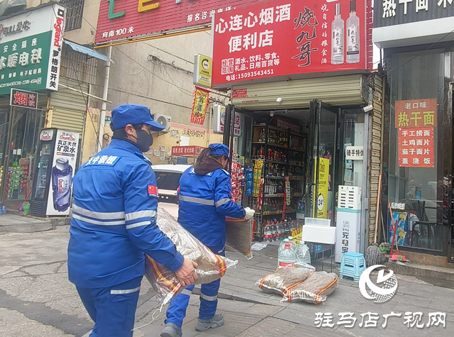 千畝紅薯滯銷農(nóng)戶愁 救援隊(duì)“帶貨”傳溫情