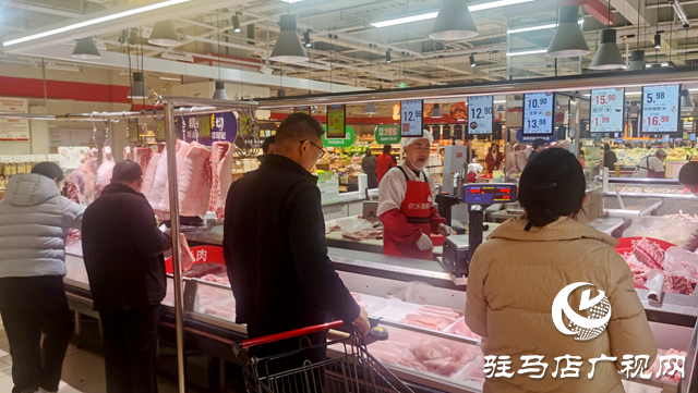 駐馬店市豬肉價格持續(xù)走低 市民&ldquo;菜籃子&rdquo;拎得更輕