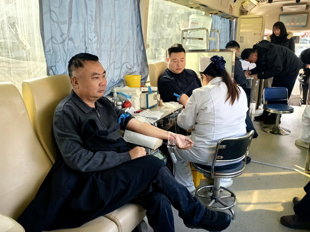 驛城區(qū)水屯鎮(zhèn)：為愛挽袖 點(diǎn)亮生命之光