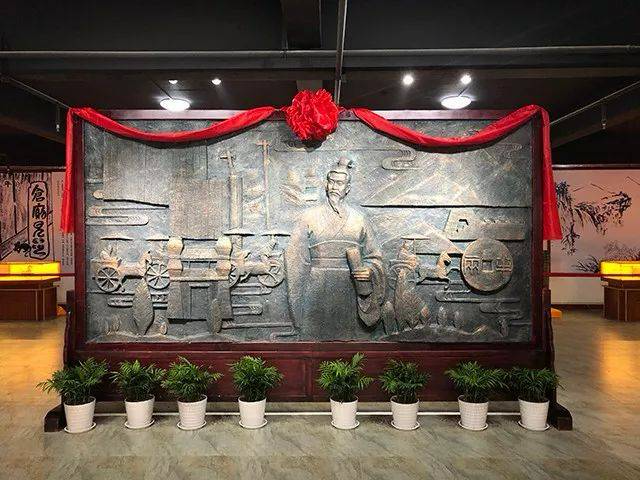 當(dāng)課本里的秦相，成了故鄉(xiāng)的 “同鄉(xiāng)人”