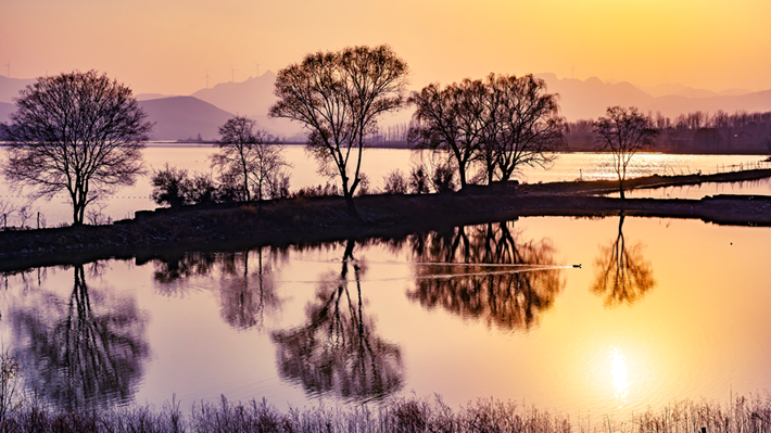 縣區(qū)動態(tài)|湖鏡映霞彩 落日醉余暉