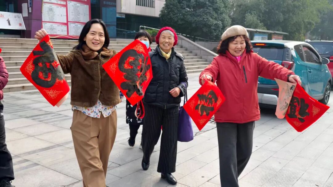 【展訊】今日開展！ “筆啟新程?紙繪華年”2026年駐馬店市迎元旦書畫作品展邀您參觀！