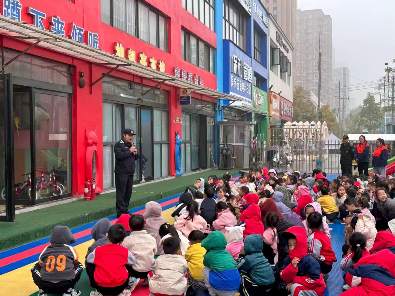 孫鵬程：深耕社區(qū)的“平安守望者”