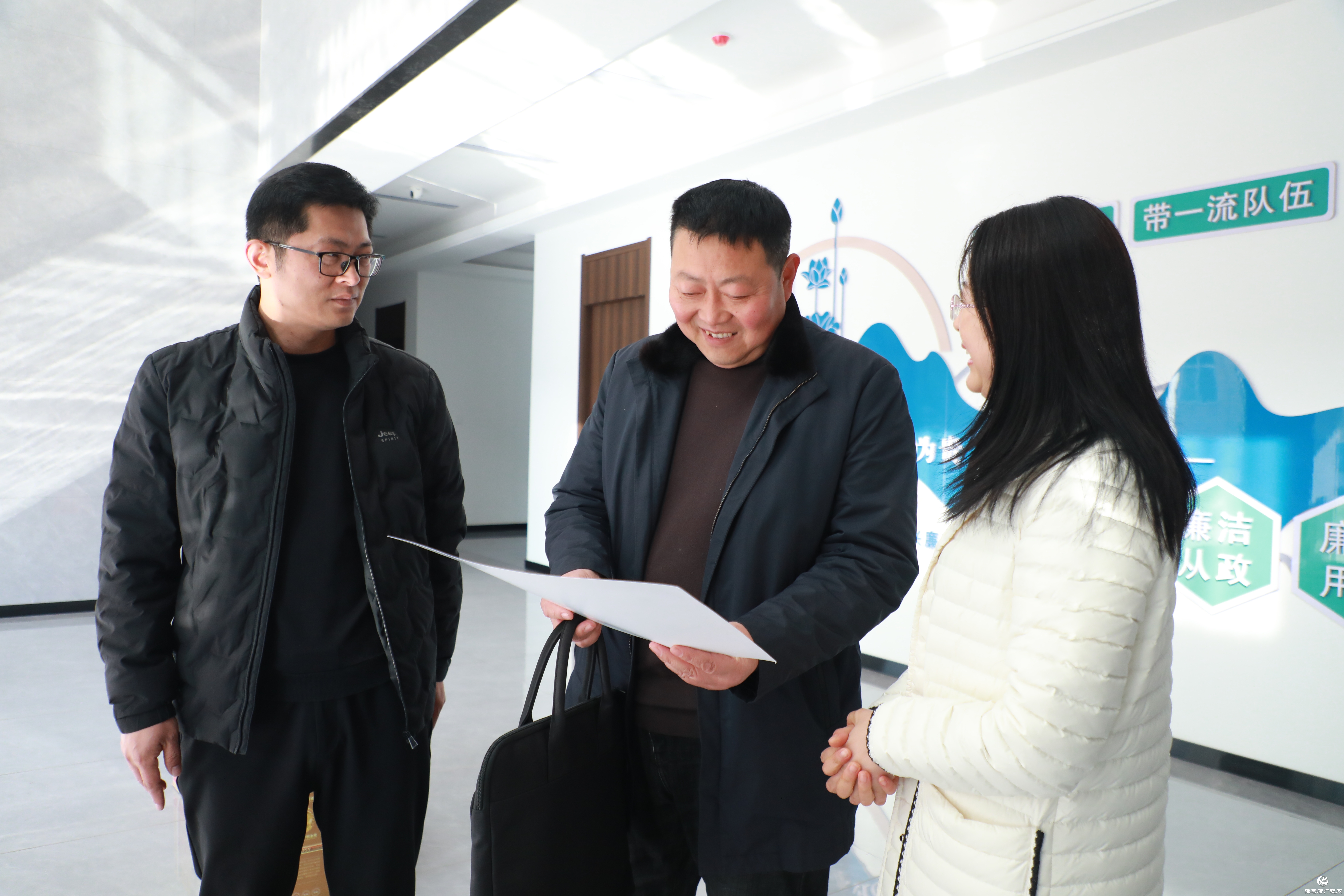 正陽(yáng)縣開(kāi)展中國(guó)人民警察節(jié)慰問(wèn)熱血公安活動(dòng)