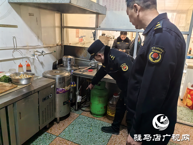  開發(fā)區(qū)城市管理事務(wù)中心:治油煙 優(yōu)環(huán)境 促文明