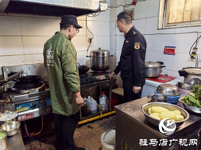  開發(fā)區(qū)城市管理事務(wù)中心:治油煙 優(yōu)環(huán)境 促文明