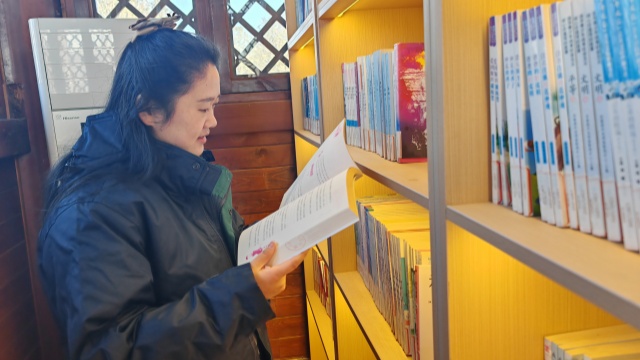 書(shū)香賦能成長(zhǎng) 光明點(diǎn)亮閱讀——國(guó)網(wǎng)上蔡縣供電公司開(kāi)展讀書(shū)活動(dòng)