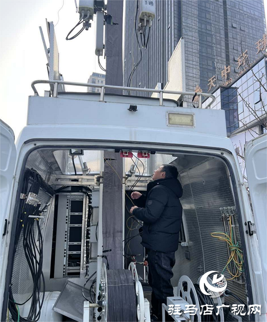 駐馬店聯(lián)通高新區(qū)分公司:寒夜里的通信守護