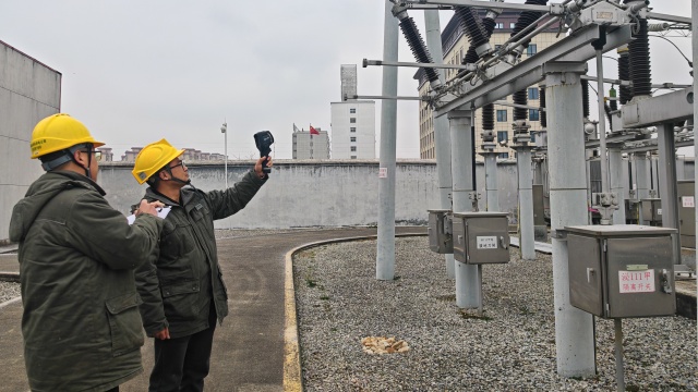 國(guó)網(wǎng)泌陽(yáng)縣供電公司：全力應(yīng)對(duì)強(qiáng)降雪天氣