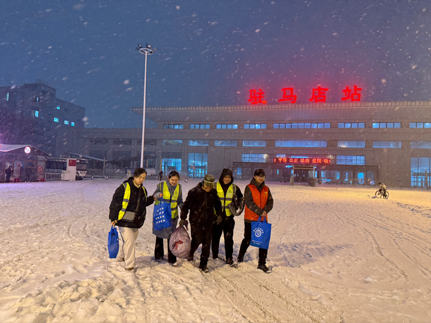 駐馬店市救助站開展冬季專項救助巡查